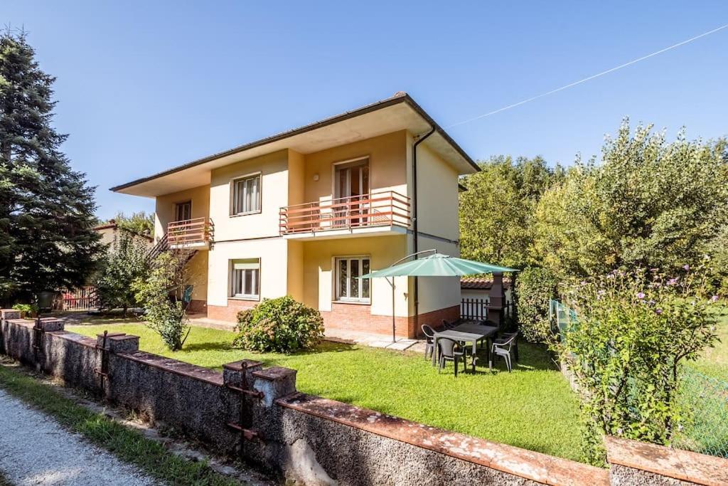Appartamento Poggio Del Sole Lucca Exteriör bild