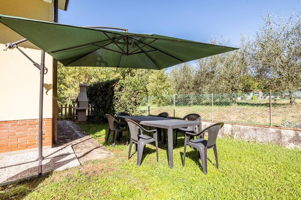 Appartamento Poggio Del Sole Lucca Exteriör bild