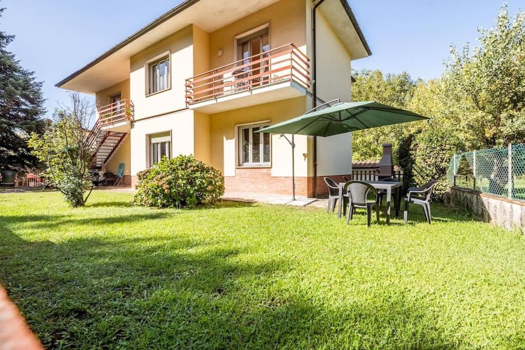 Appartamento Poggio Del Sole Lucca Exteriör bild