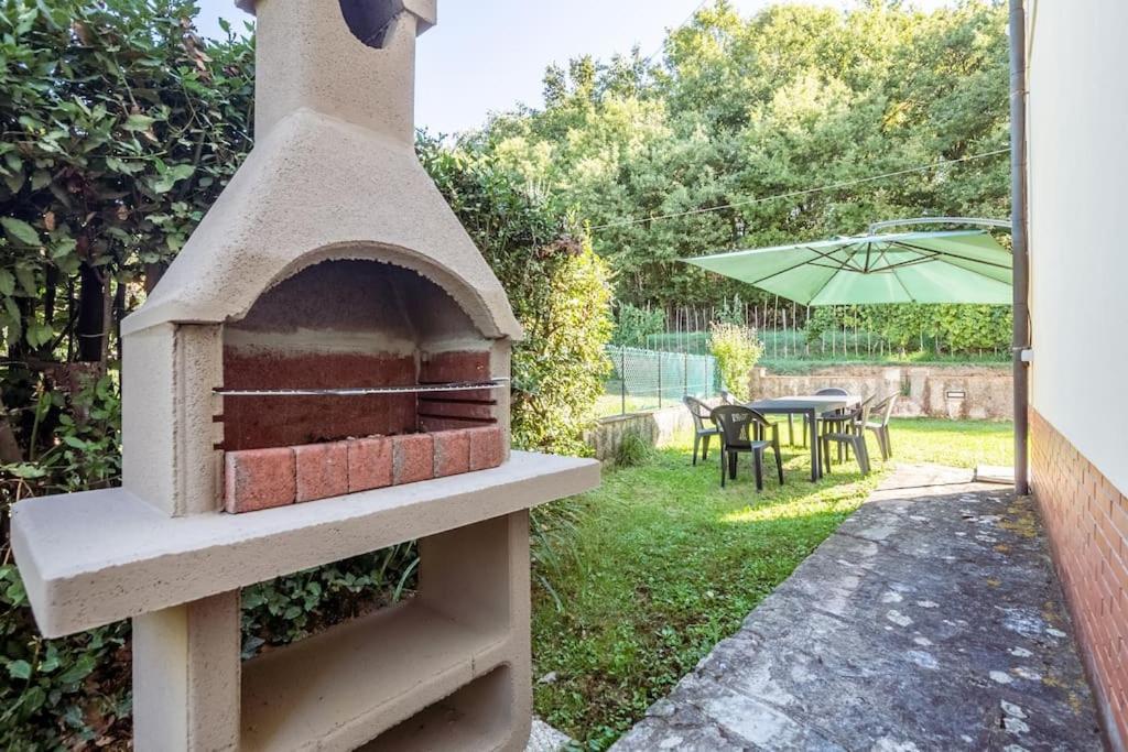 Appartamento Poggio Del Sole Lucca Exteriör bild